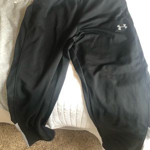 Youth XL Under Armor warm up pants-black with gray